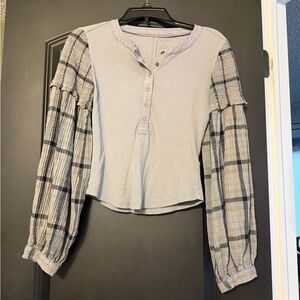Pilcro Light Gray Henley with Plaid Puff Sleeves
